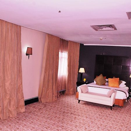 Best Premier Hotel Port Harcourt Extérieur photo